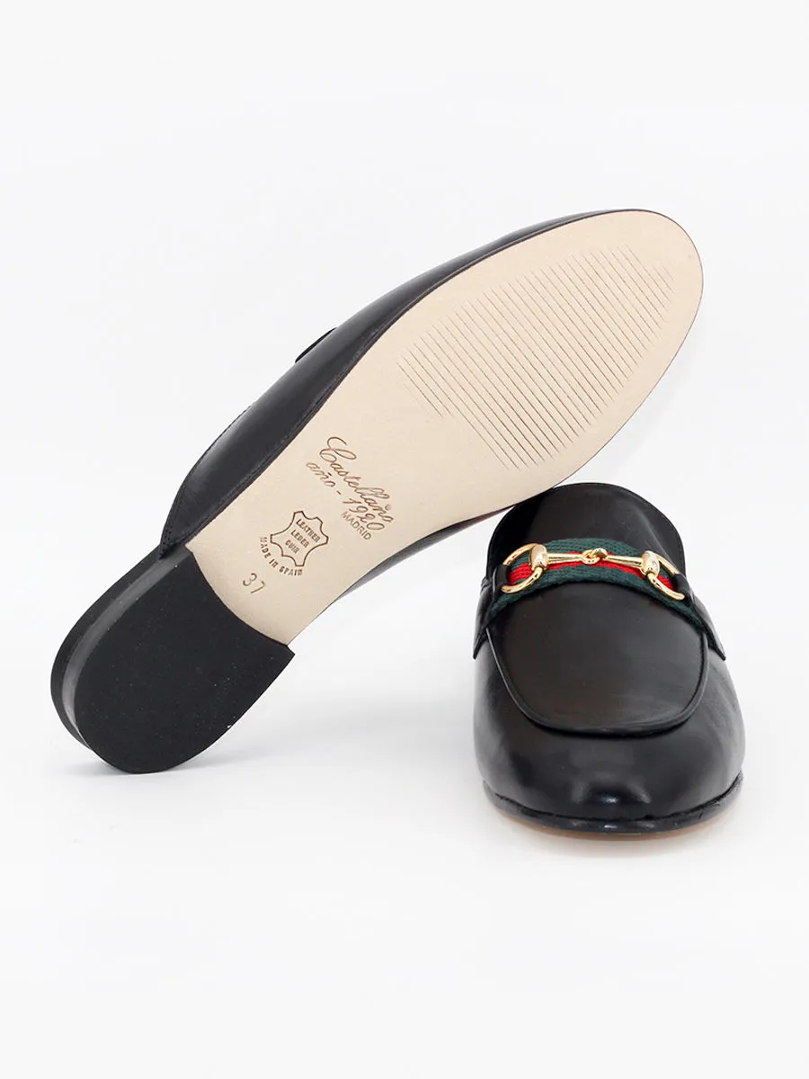 Mules Saint Tropez cinta coy negro