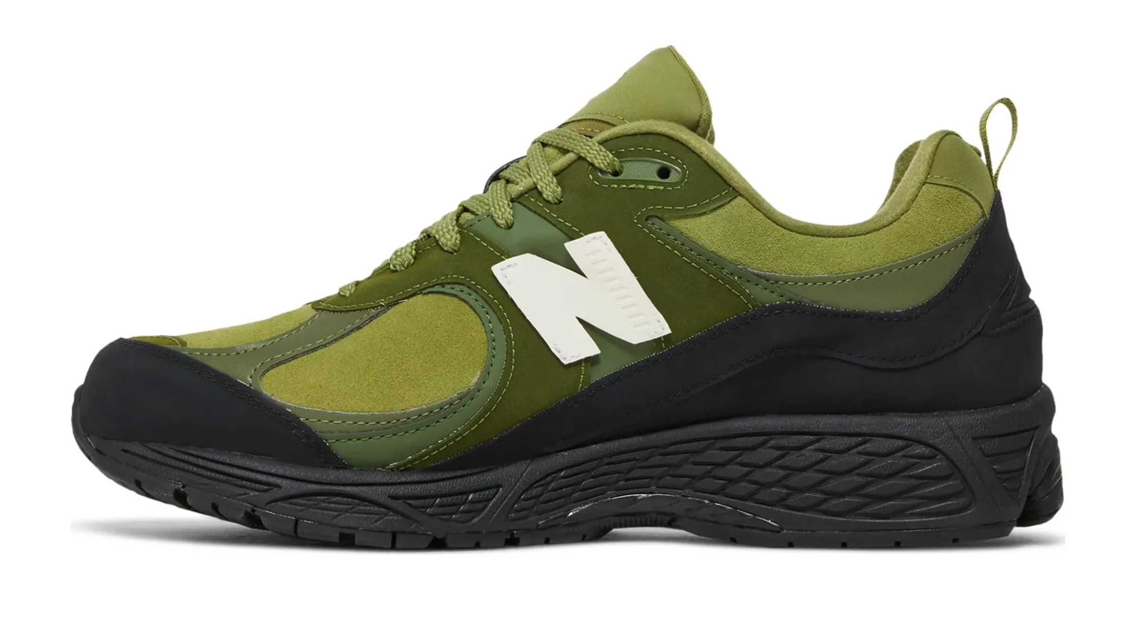 NEW BALANCE 2002R THE BASEMENT OLIVE BLACK