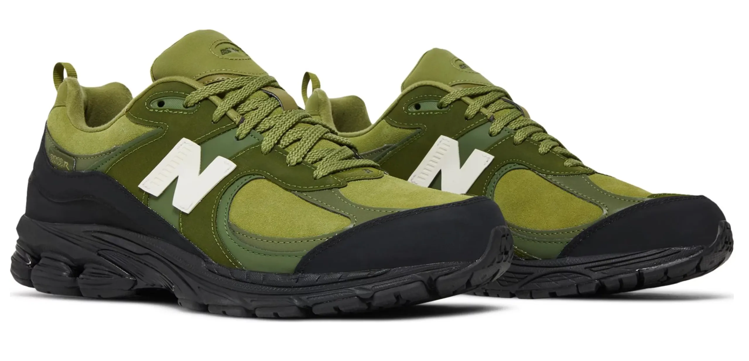 NEW BALANCE 2002R THE BASEMENT OLIVE BLACK