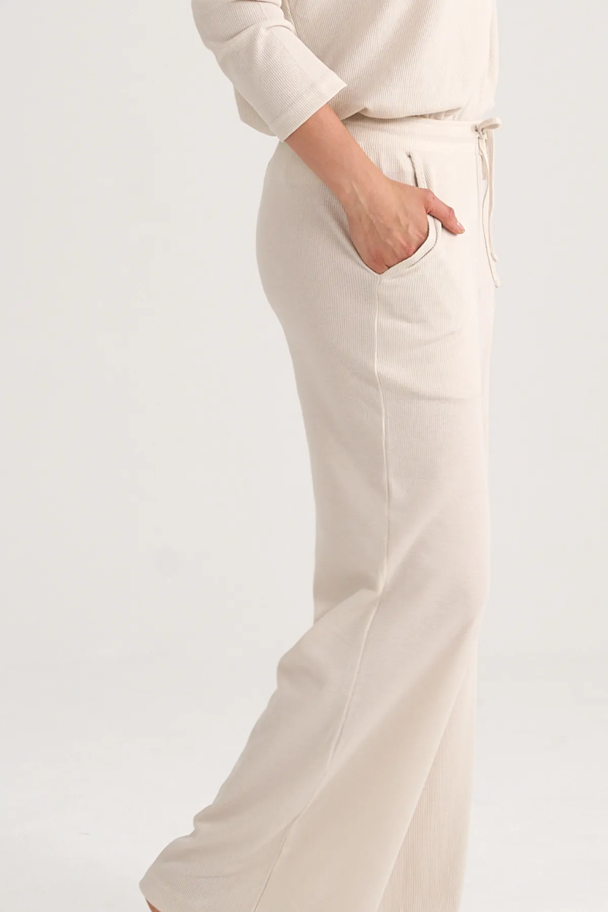 Wide-leg Rib Pants in Stone